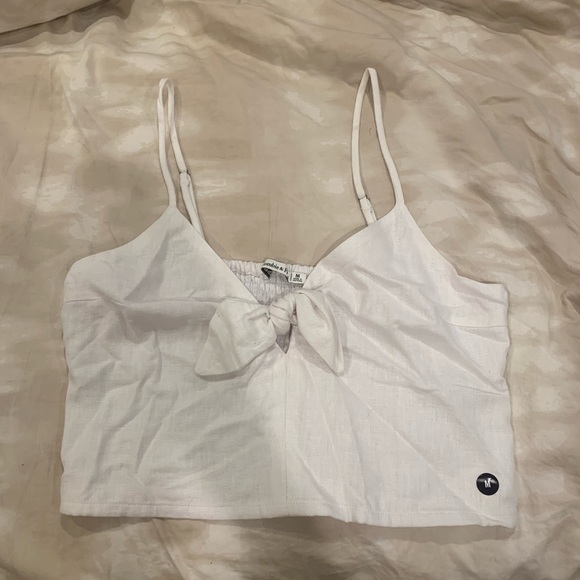 Abercrombie & Fitch Tops - ABERCROMBIE WHITE TANK